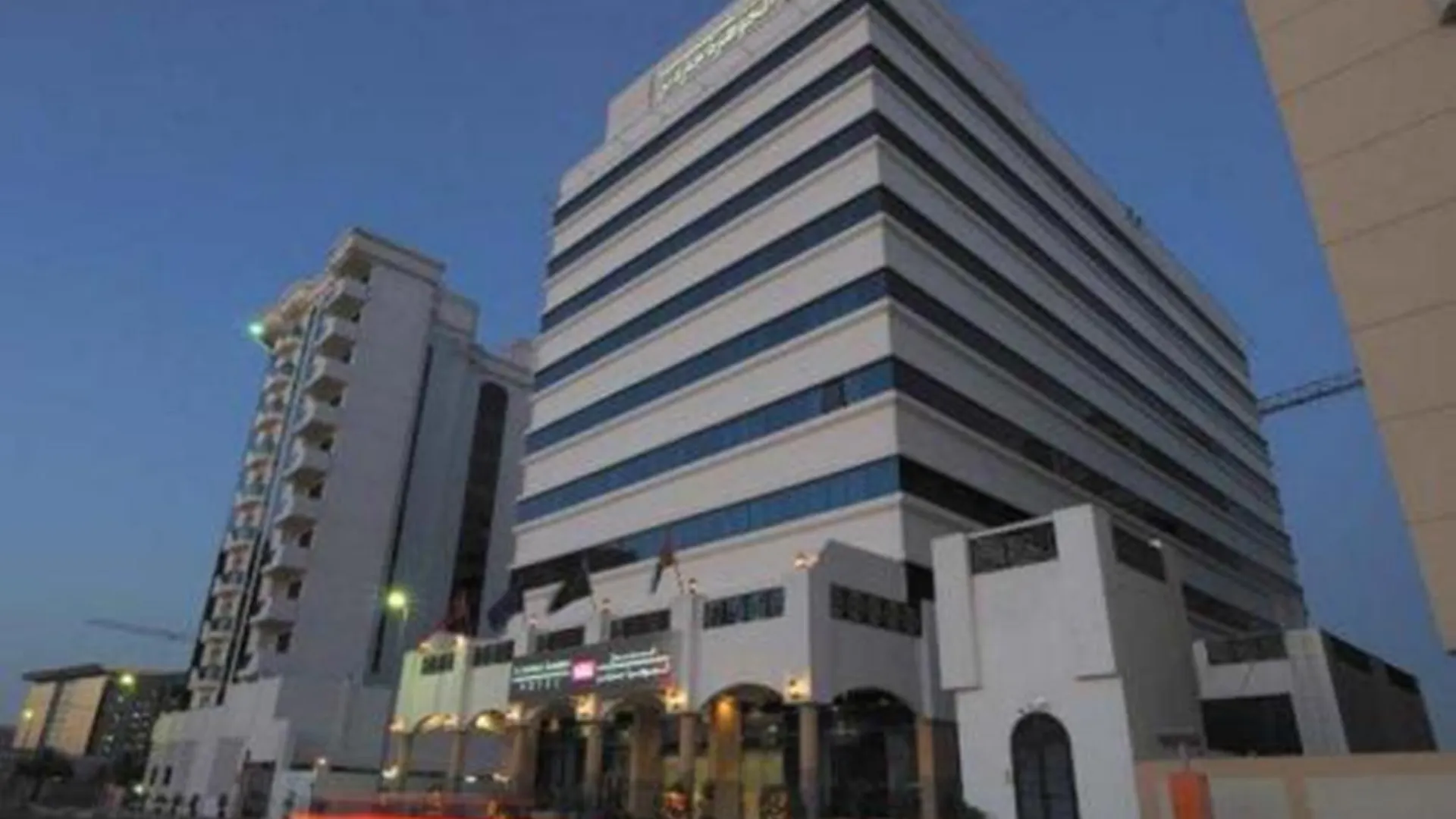The Park Hotel Formerly Dubai 4*,
