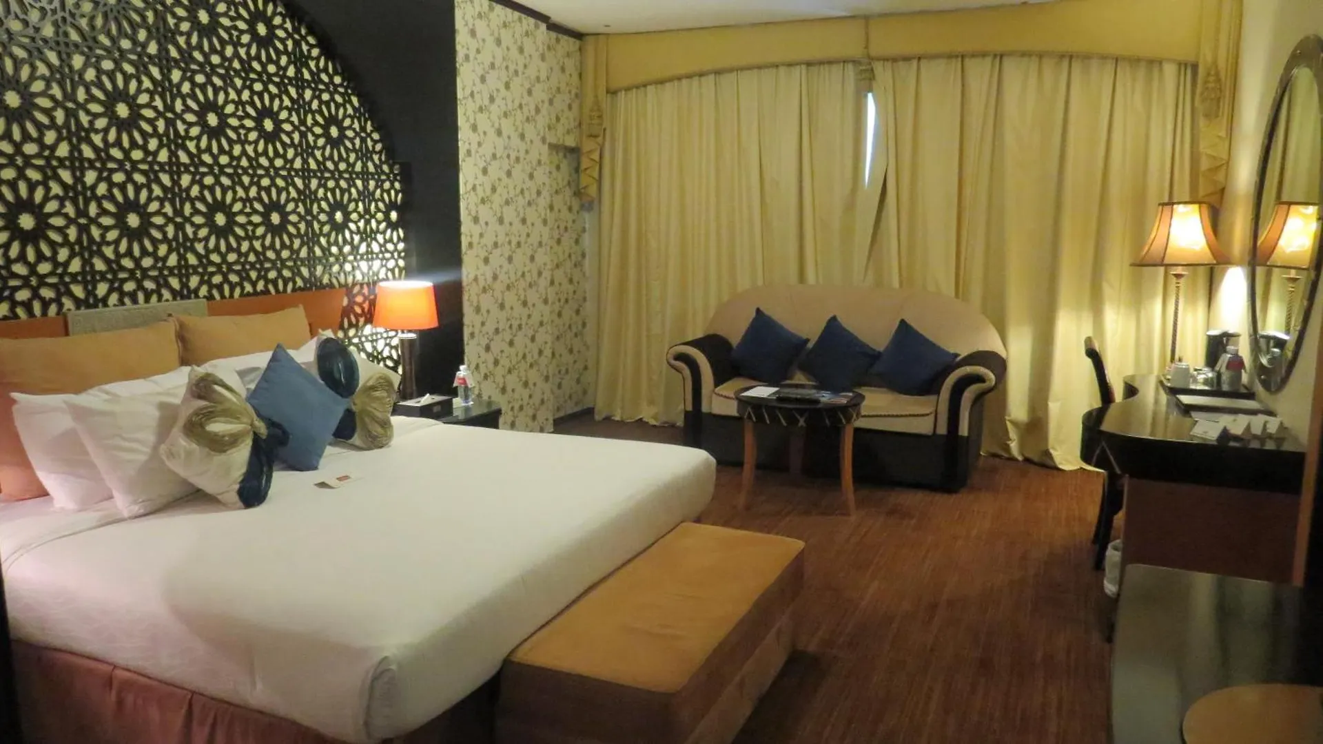 Al Jawhara Gardens Hotel Dubai
